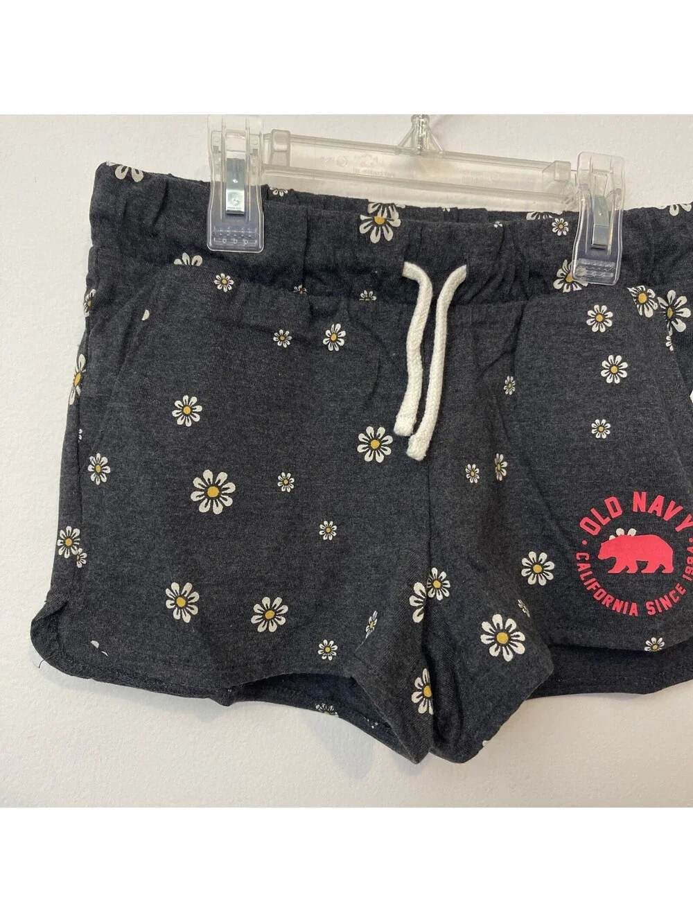 Old Navy Girls Medium 8 Gray Floral Elastic-Waist Pocket Shorts NWT! A6153